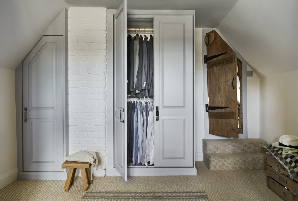 Bespoke built in wardrobes