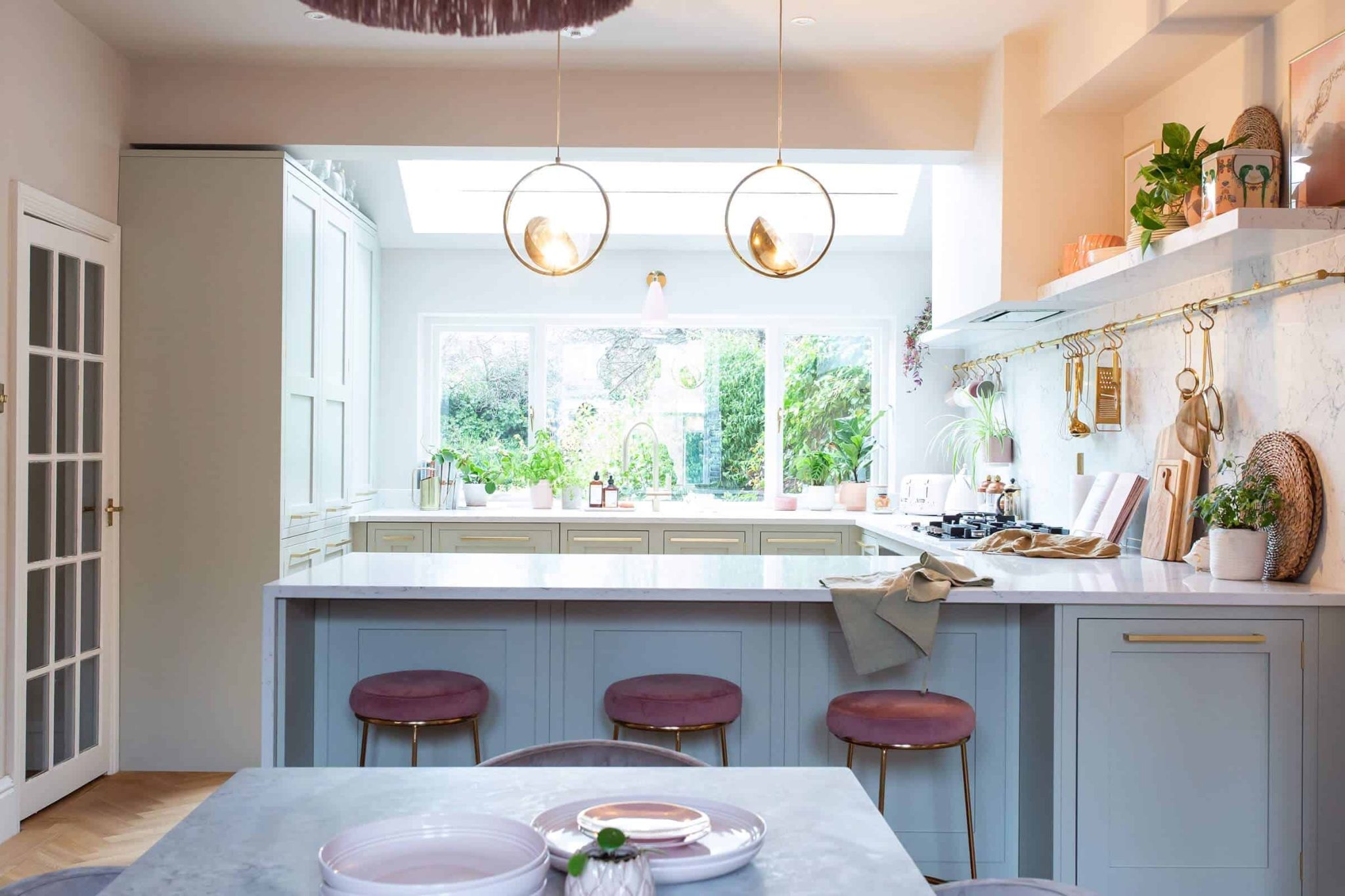 5 Bespoke Kitchen Layouts for Your Taste | John Lewis of Hungerford