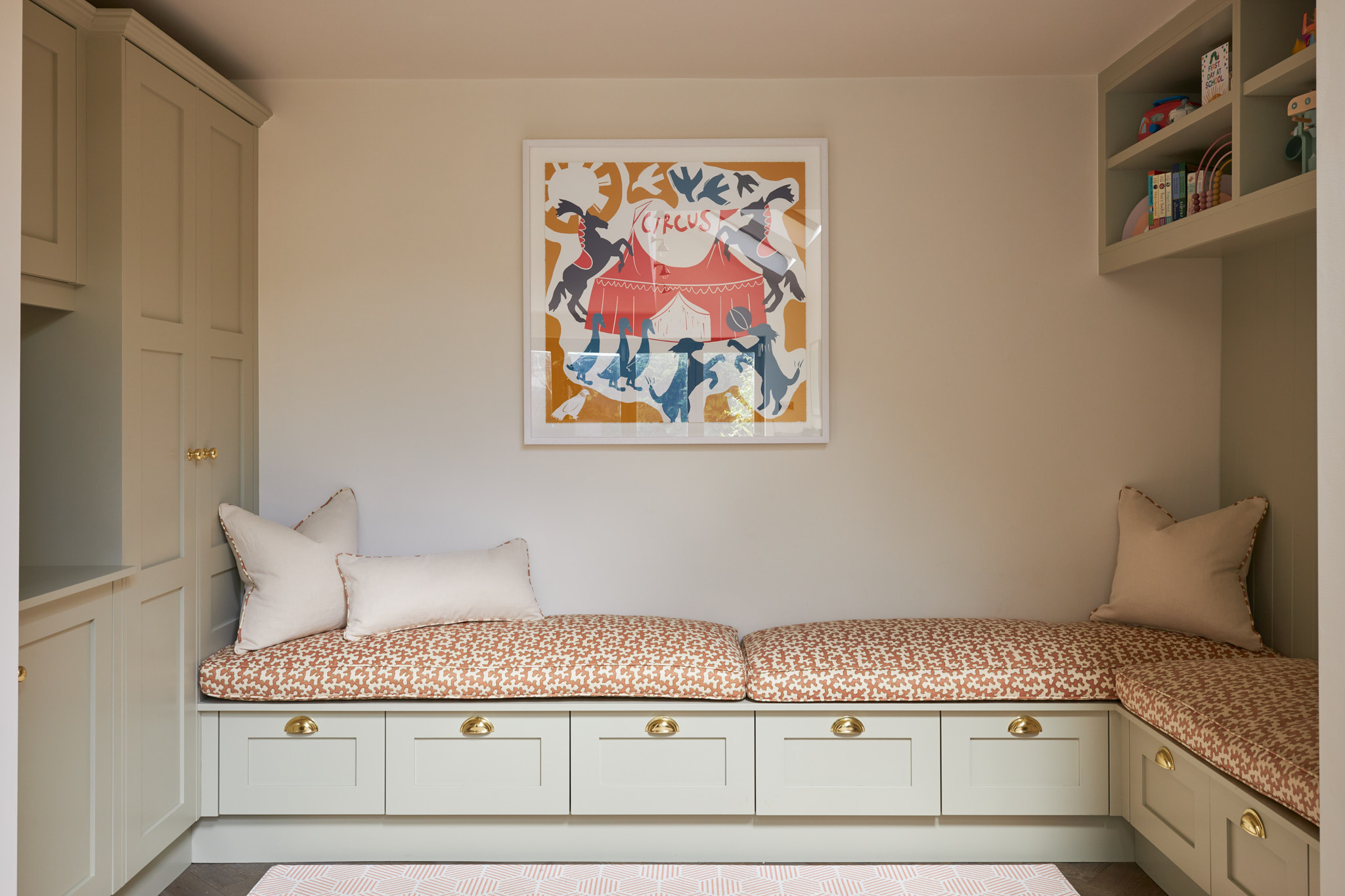 Built-In Seating | Stylish Storage & Space-Saving Solutions for Every Room